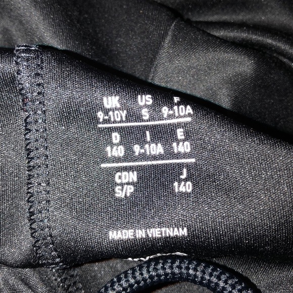 Adidas shorts - Picture 3 of 3